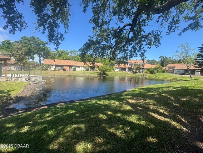 Building Photo - 155 White Fawn Dr