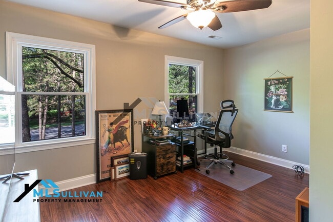 Building Photo - 5623 Lake Elton Rd