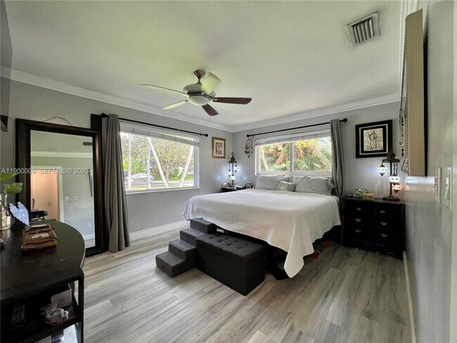 Building Photo - 10220 SW 160th St