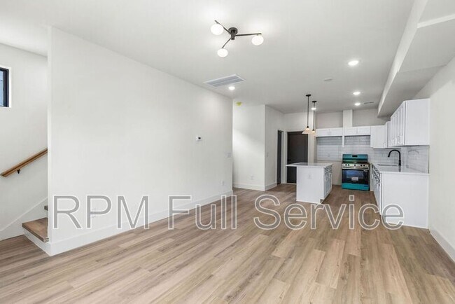 Building Photo - 4021 Clarksville Pike