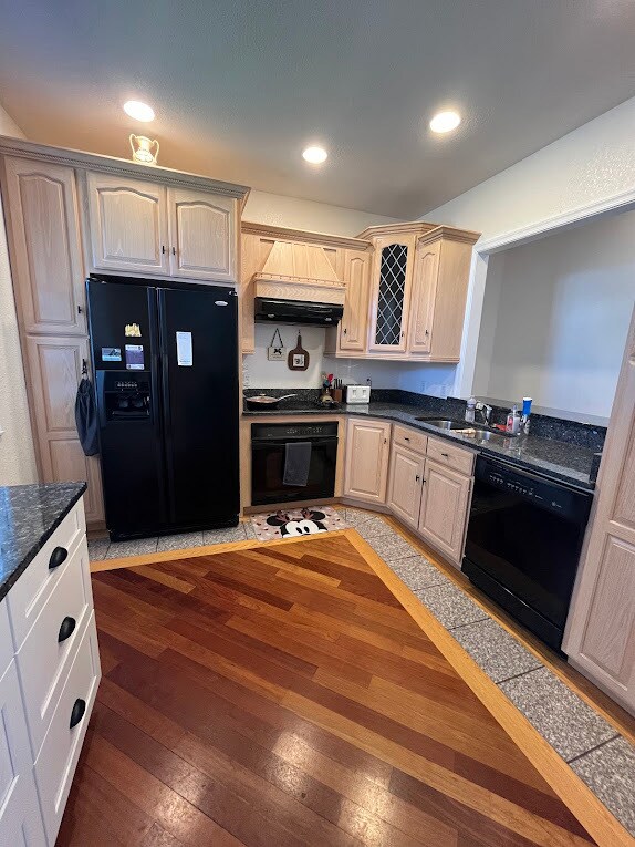 Building Photo - 1655 Briarcrest Dr