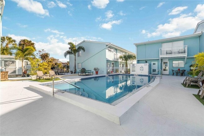 Building Photo - 3569 Bee Ridge Rd