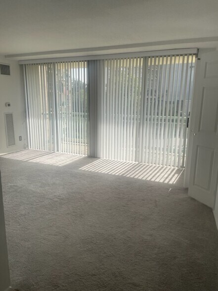 Building Photo - 501 Slaters Ln