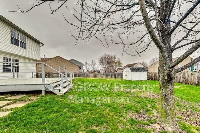 Building Photo - 1115 Spend a Buck Ct