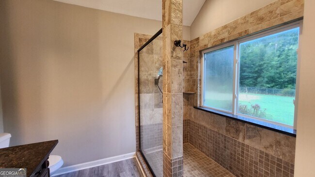 Building Photo - 135 Riverside Ct