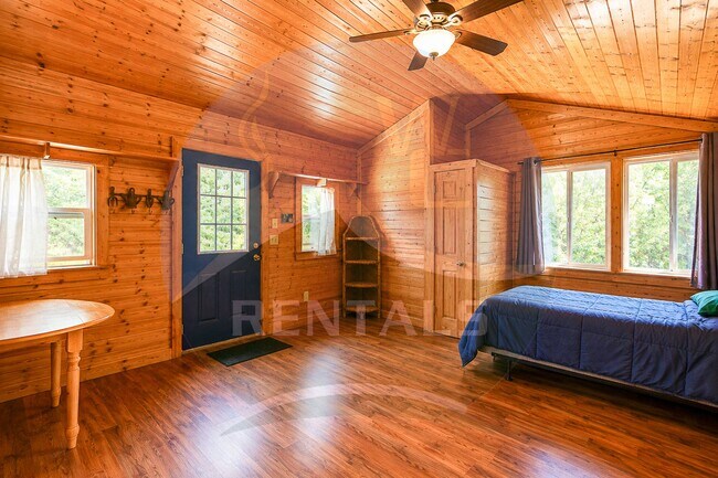 Building Photo - 107 Loveland Vis