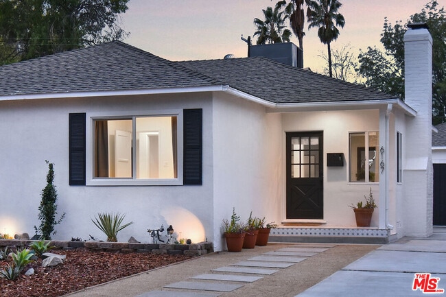 Building Photo - 6167 Costello Ave