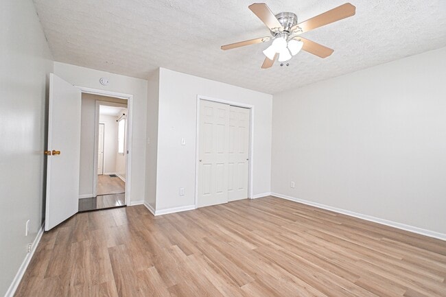 Building Photo - 4110 Eileen Dr