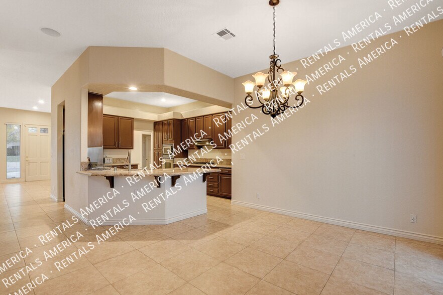 Building Photo - 8960 Echo Ridge Dr