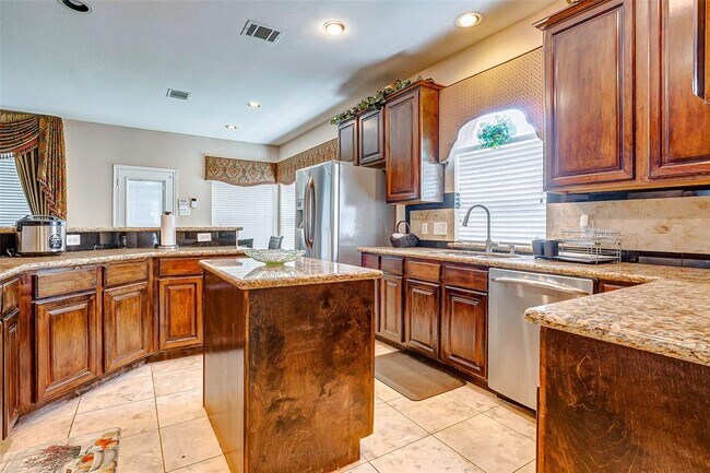 Building Photo - 2143 Hill Canyon Ct