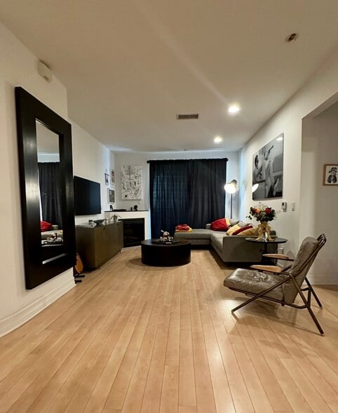 Building Photo - 1225 Island Ave