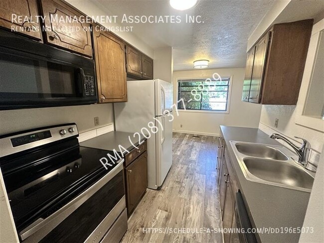 Building Photo - 1522 S Denver Ave