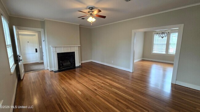 Building Photo - 785 Pinehurst St