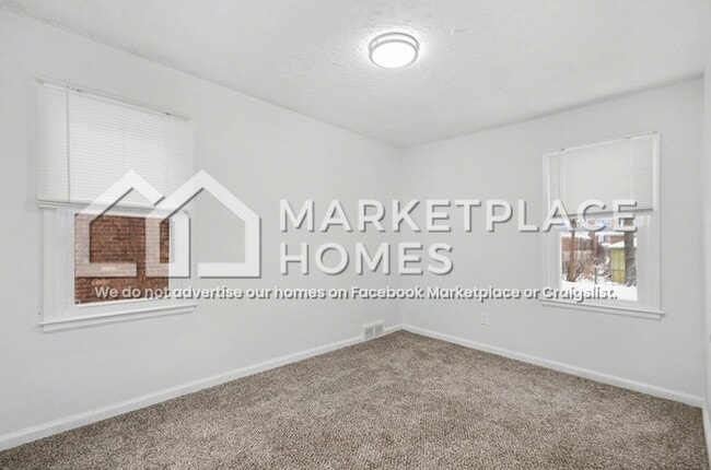 Building Photo - 15915 Sussex St