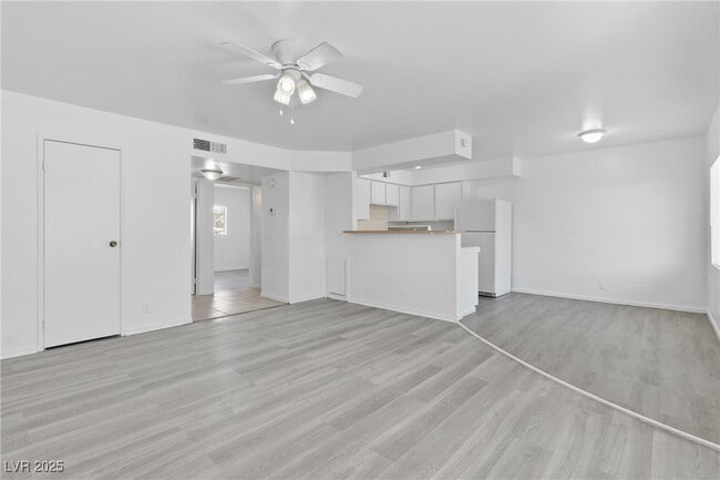Primary Photo - 1812 Fulstone Way