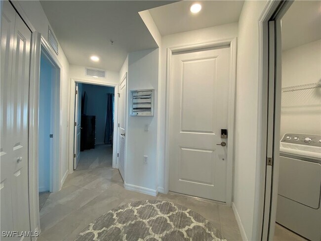 Building Photo - 5807 Double Eagle Cir