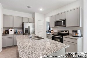 Building Photo - 14666 Emerio Dr