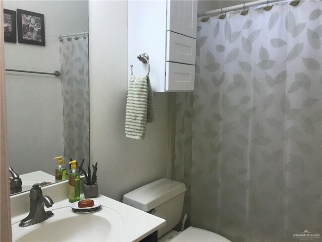 Building Photo - 35 N 41st St