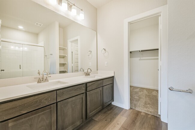 Building Photo - 25124 Pacific Wren Dr