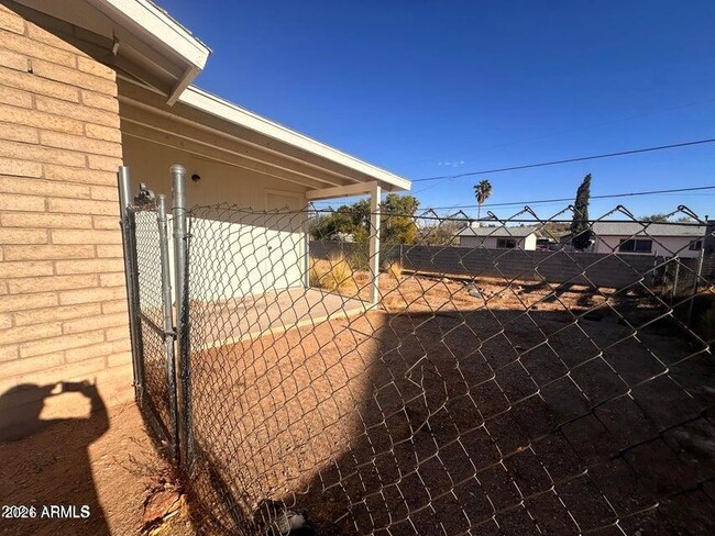Building Photo - 485 S Aircleta Dr