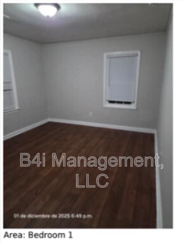 Building Photo - 4569 Mitchell St