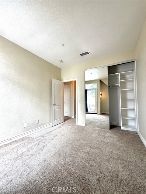Building Photo - 281 Mesa Dr