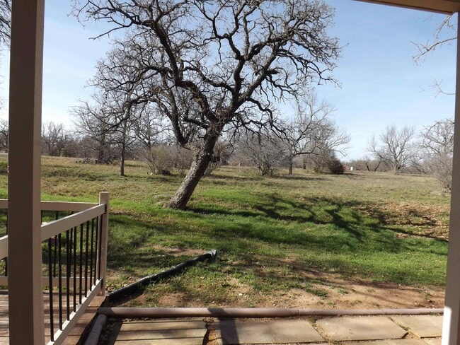 Building Photo - 105 Star