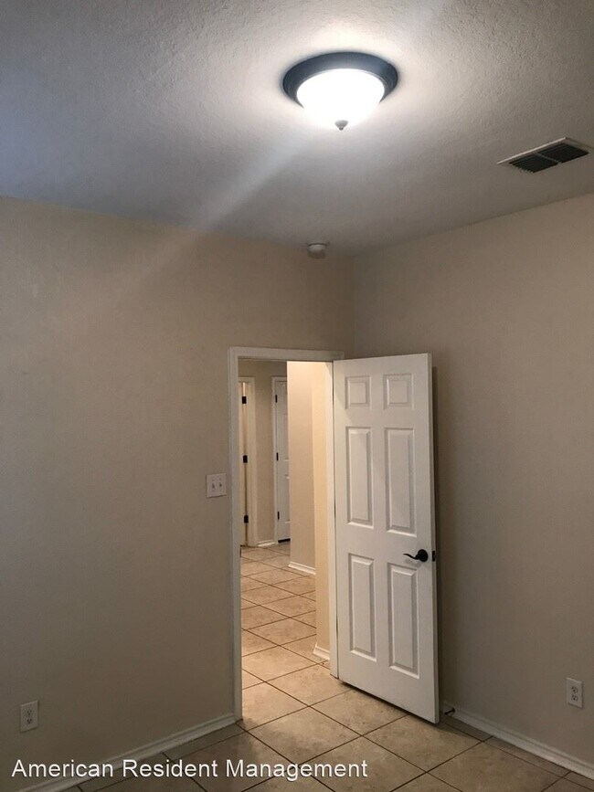 3 br, 2 bath House 8134 Grissom Place 8134 Grissom Pl San Antonio