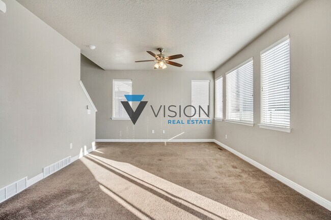 Building Photo - 3764 N Prairie Grass Dr