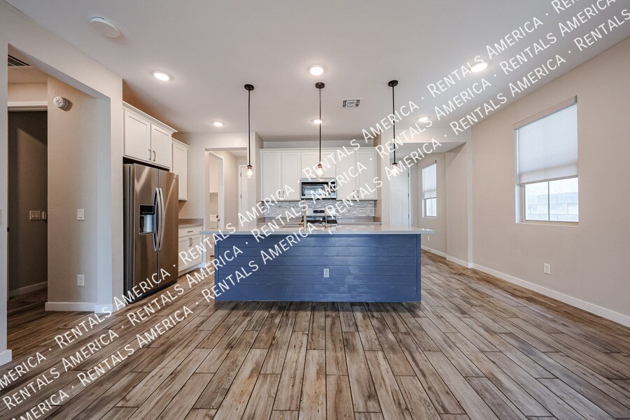 Building Photo - 22603 E Marsh Rd