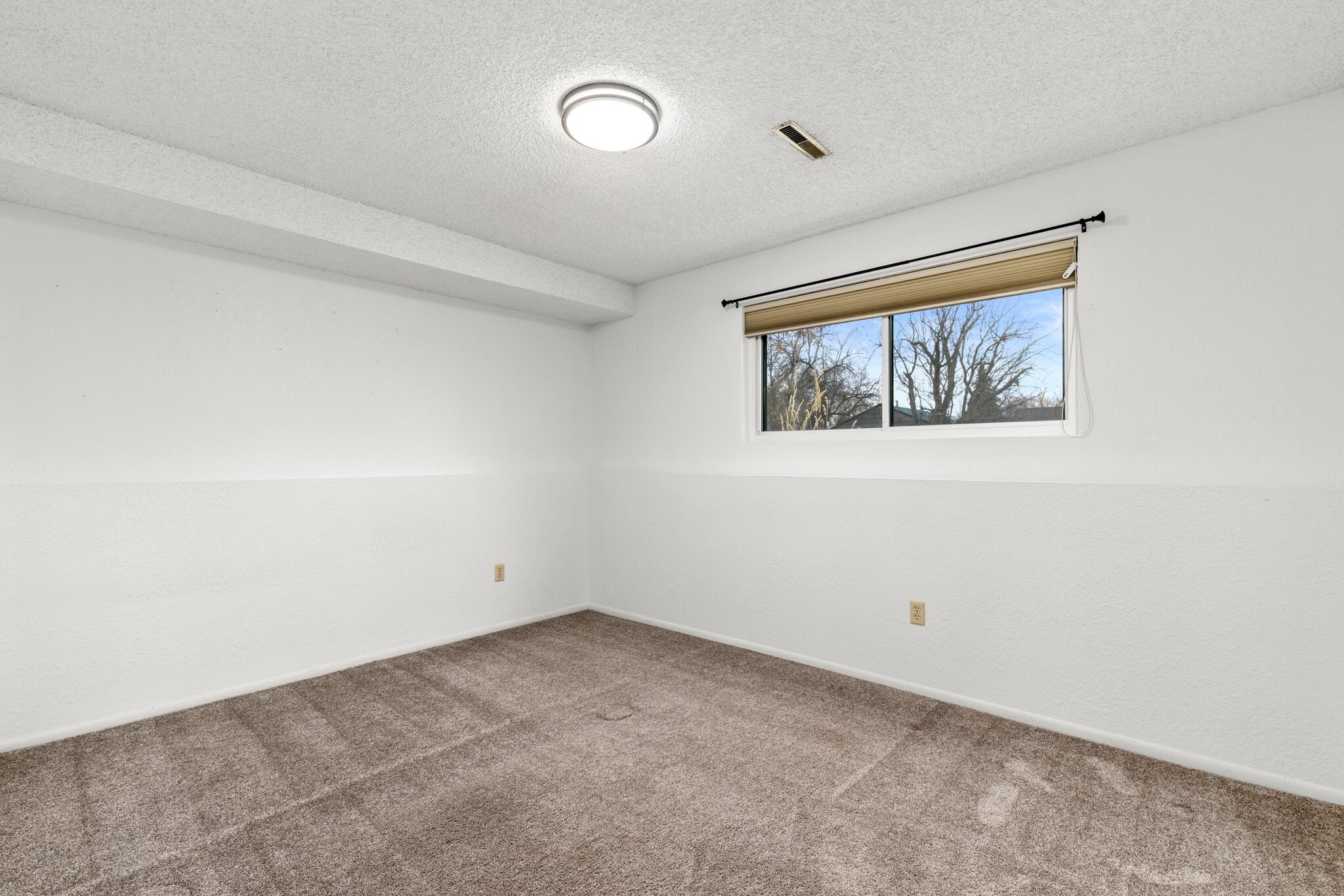 Building Photo - 607 Avenue F