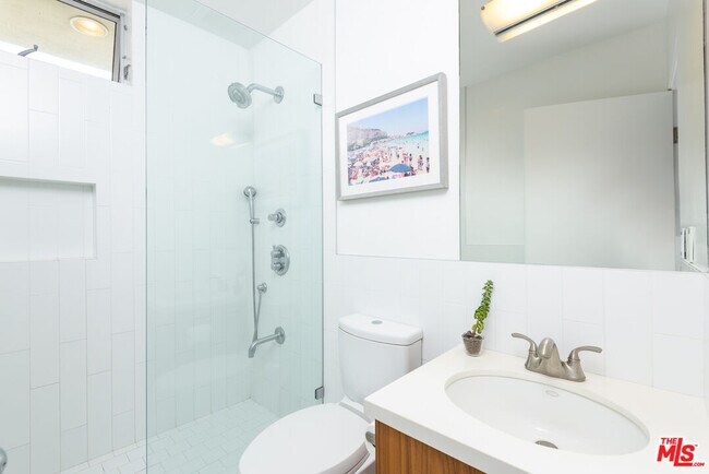 Building Photo - 1513 Orange Grove Ave