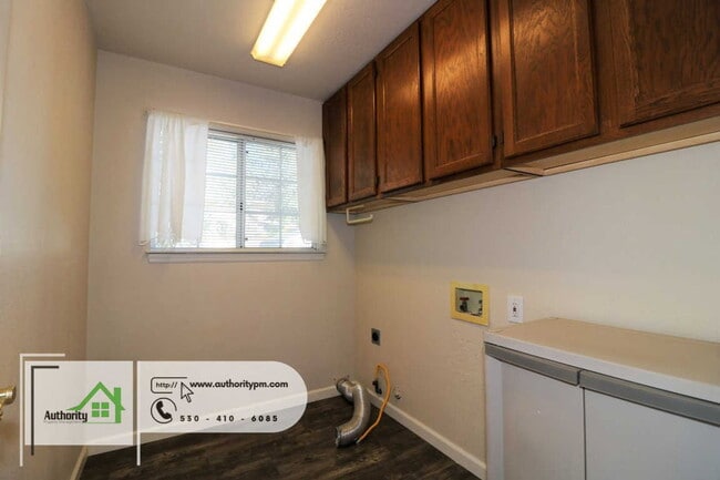 Building Photo - 19226 Snowburst Ct