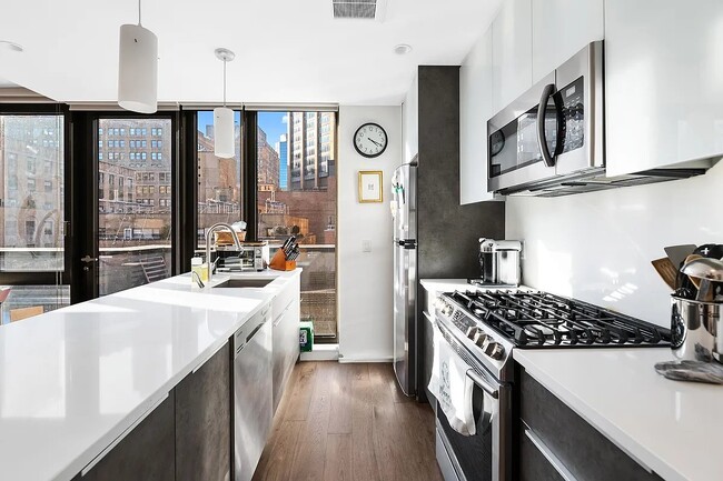 Building Photo - 227 Lexington Ave