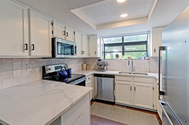 Primary Photo - 5125 W 73rd Ave