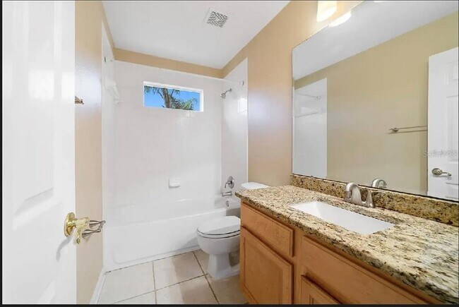 Building Photo - 2301 Roat Dr