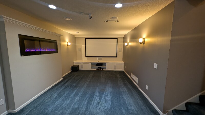 Building Photo - 2568 Vierling Dr E