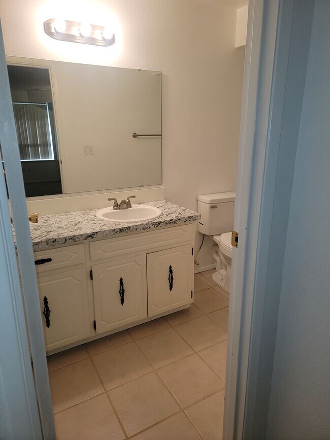 Building Photo - 12121 105th Ave Ct E