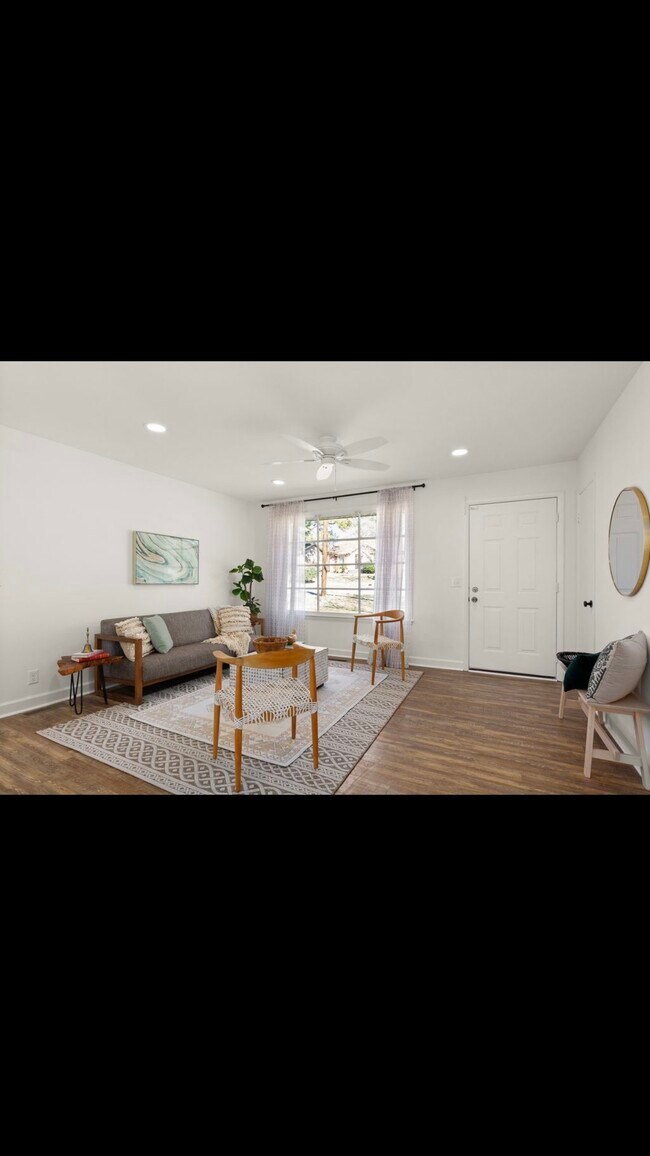 Building Photo - 5017 McLendon Dr