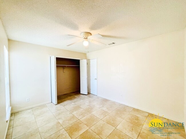 Building Photo - Beautiful 2 Bedroom Home in Fort Walton Beach!