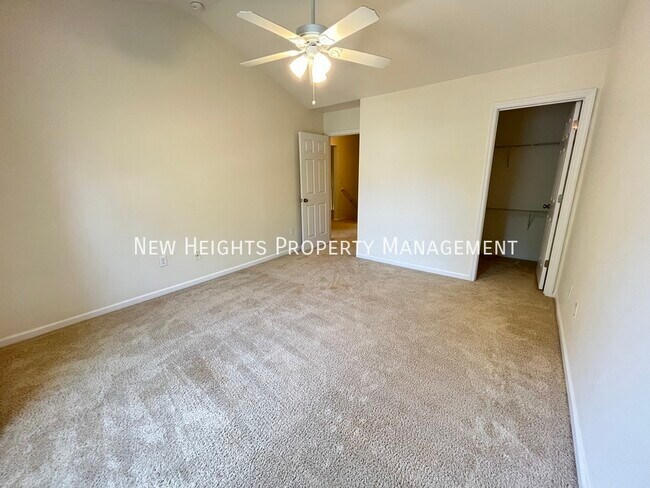 Building Photo - Spacious Townhouse at Grand Oaks Plantation!!