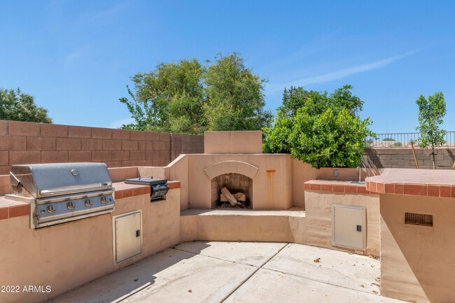 Building Photo - 3617 E Potter Dr