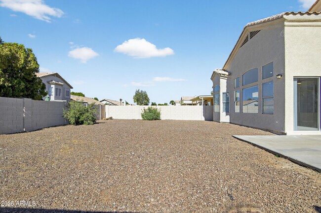 Building Photo - 11517 W Laurelwood Ln