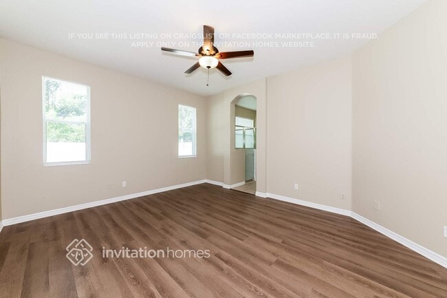 Building Photo - 6016 36th Ct E
