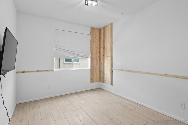 Building Photo - 5212 Beachfront Cove