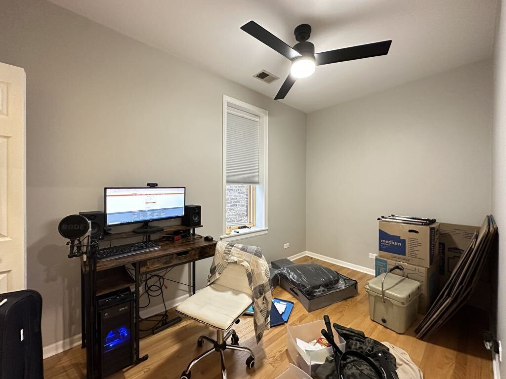 Building Photo - 1424 N Bosworth Ave