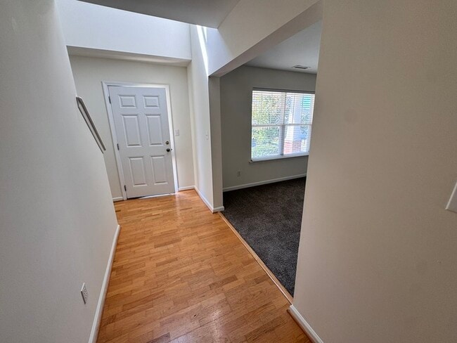 Building Photo - Classic 4-Bedroom Home in McKinley Mill