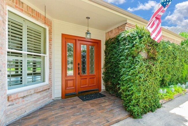 Primary Photo - 1231 Creekford Cir