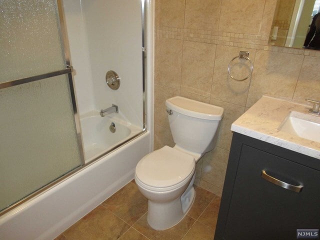 Building Photo - 320 Anderson Ave