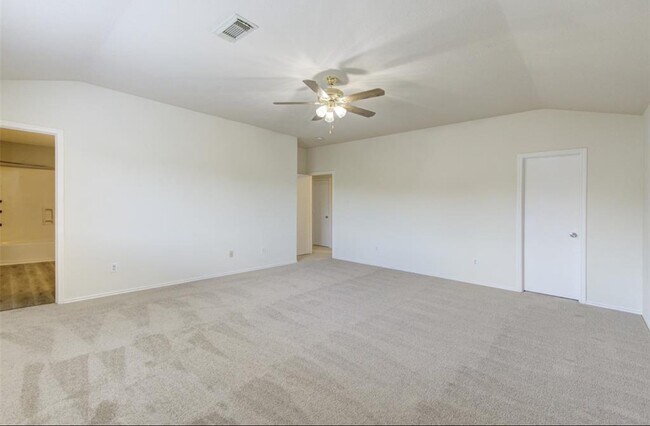 Building Photo - 15002 Sunset Bay Ct